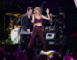 13 Incredible Things Taylor Swift Did in 2014